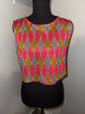 J-cube Italian Sleeveless Diamond-Print Crop Top Bright Pink and Olive Metallic